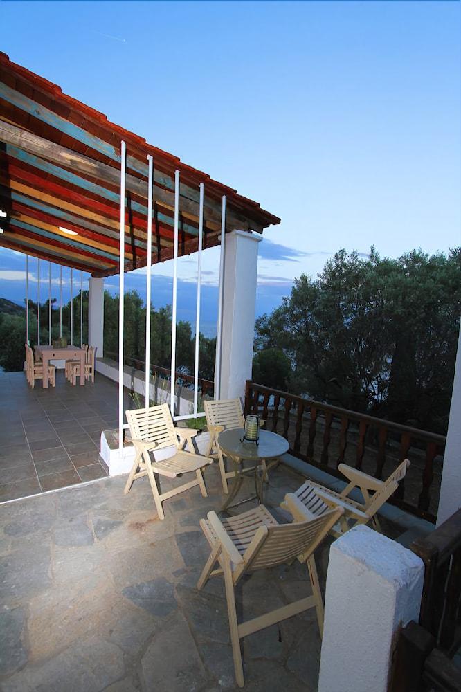 Our House 2 Luxury Suites Кавала Экстерьер фото